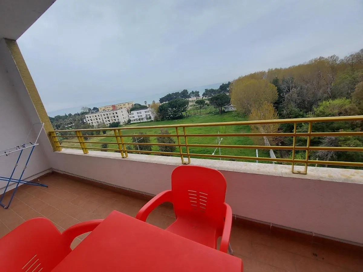 Bral Apartments Дуррес